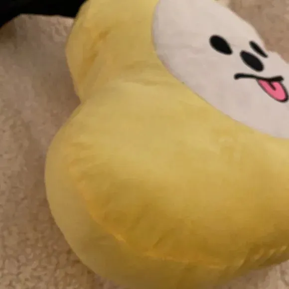 NWOT New BTS21 Line Friends Big Plushie "CHIMMY" yellow BTS 21 stuff toys approx 14" x 16"