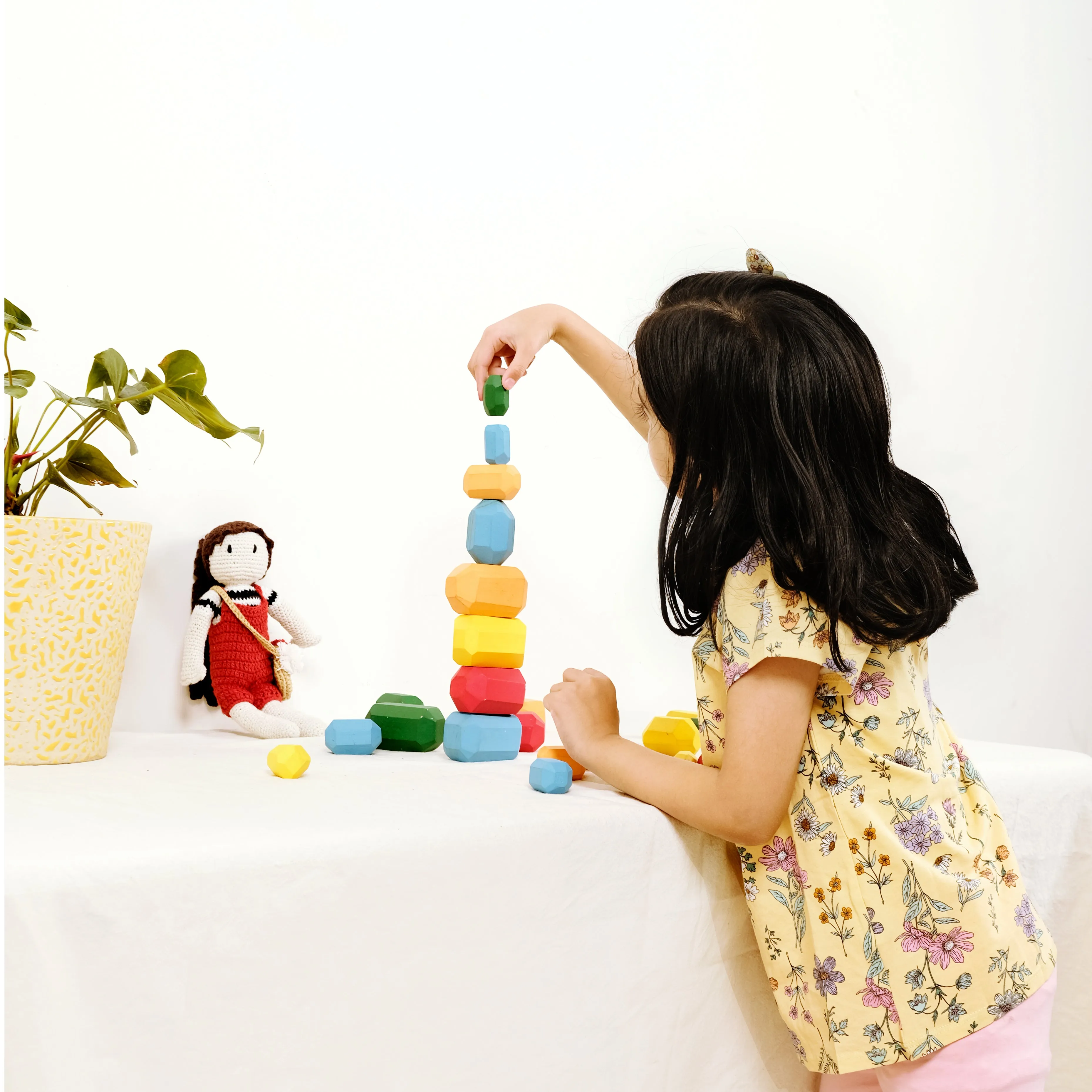 WONDRBOX 25 PCs Wooden Sorting Stacking Rocks.